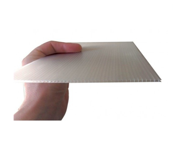 Translucent Fluted Corrugated Plastic Sheet